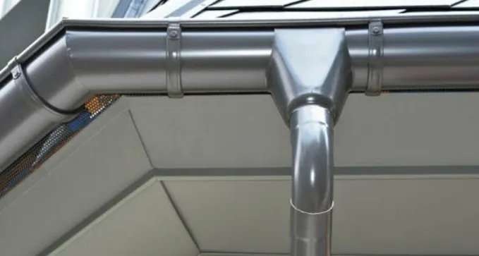 reparacio ndecanalonesybajantesenmoralzarzal 1920w